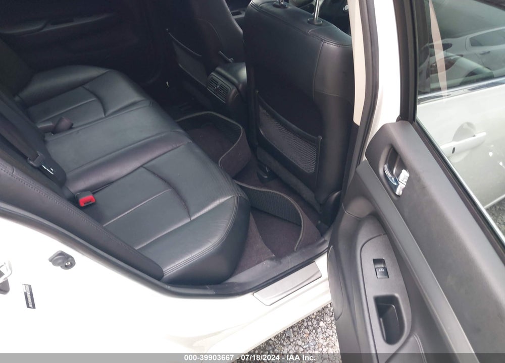 2015 INFINITI Q40 VIN: JN1CV6AR8FM520580