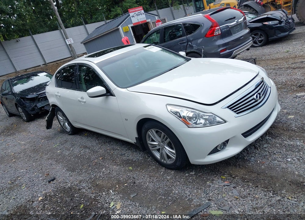 2015 INFINITI Q40 VIN: JN1CV6AR8FM520580