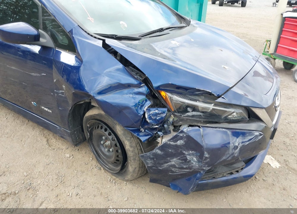 2018 NISSAN LEAF S VIN: 1N4AZ1CP7JC303632