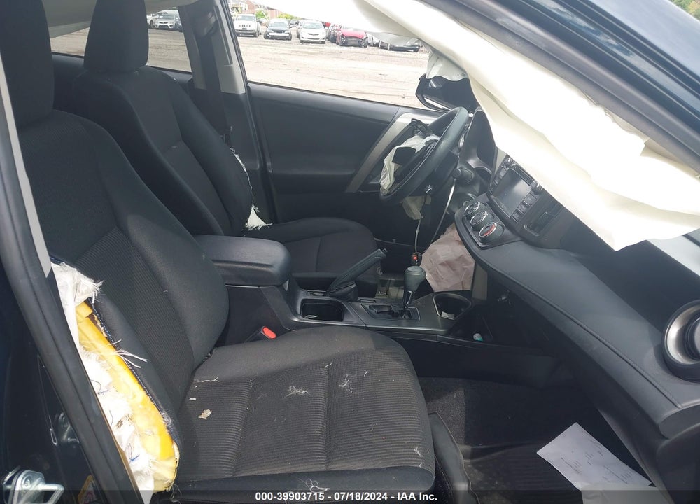 2017 TOYOTA RAV4 LE VIN: JTMZFREV1HJ717236