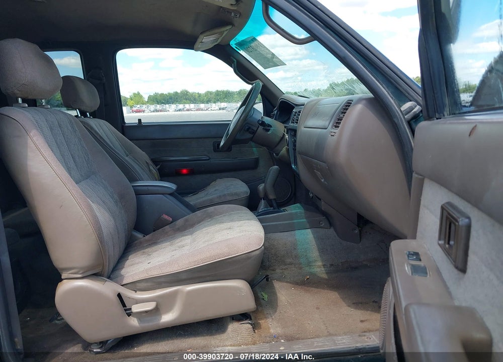 1999 TOYOTA TACOMA VIN: 4TAWN72N0XZ444302
