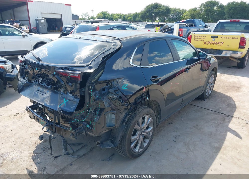 2022 MAZDA CX-30 SELECT VIN: 3MVDMBBL2NM451703