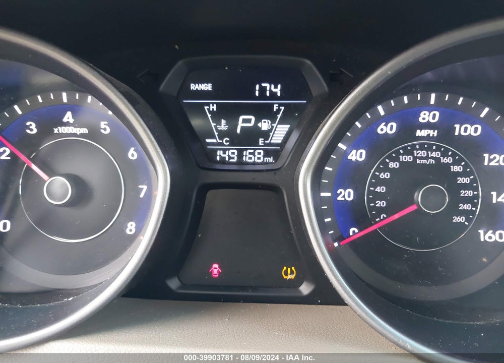 2016 HYUNDAI ELANTRA VIN: 5NPDH4AE5GH783714