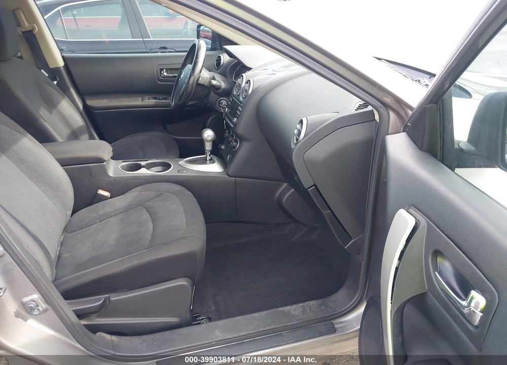 2015 NISSAN ROGUE SELECT S VIN: JN8AS5MT0FW160518