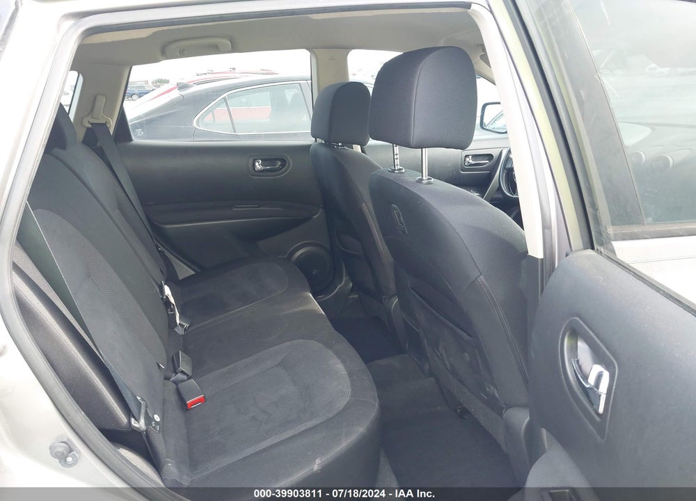 2015 NISSAN ROGUE SELECT S VIN: JN8AS5MT0FW160518