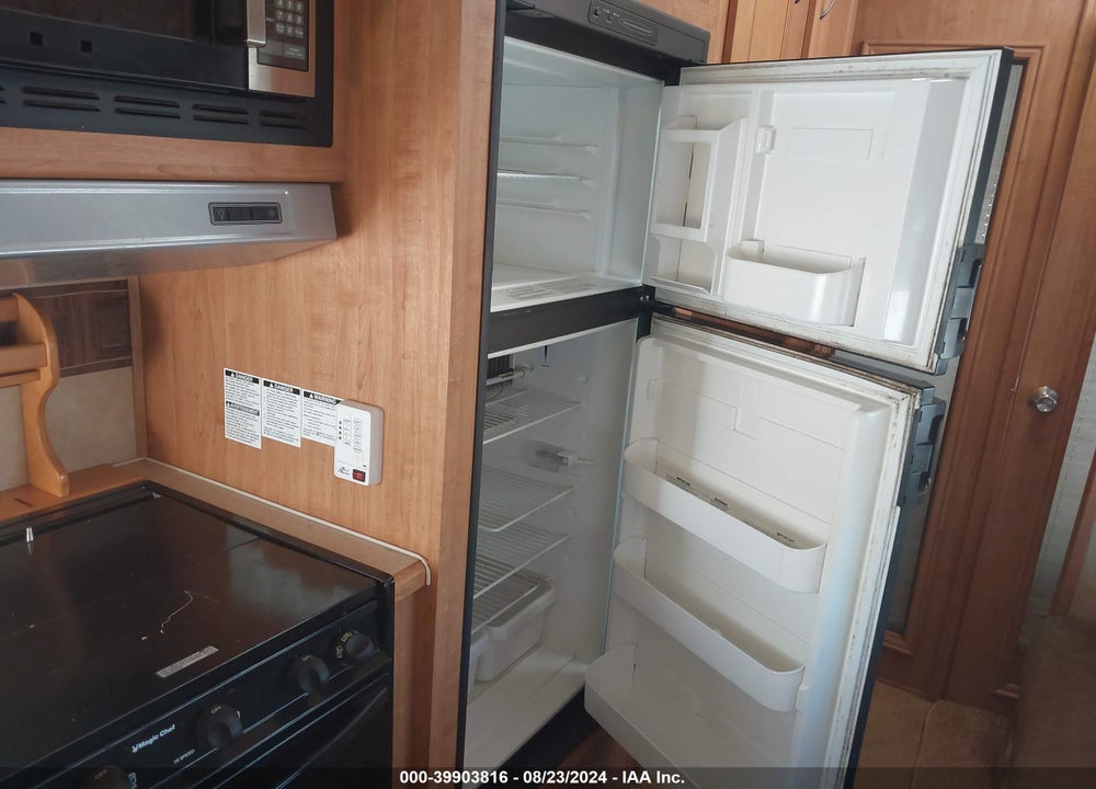 2007 WILDCAT TRAVEL TRAILER VIN: 4X4FWCH207V017484