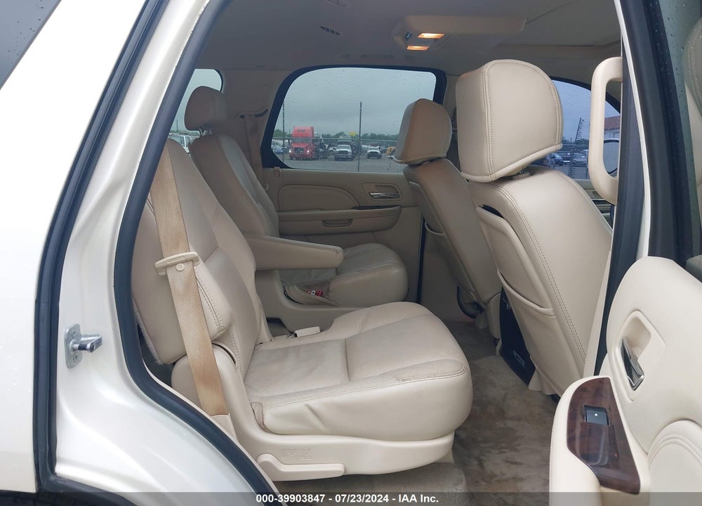 2007 CADILLAC ESCALADE STANDARD VIN: 1GYEC63807R397131