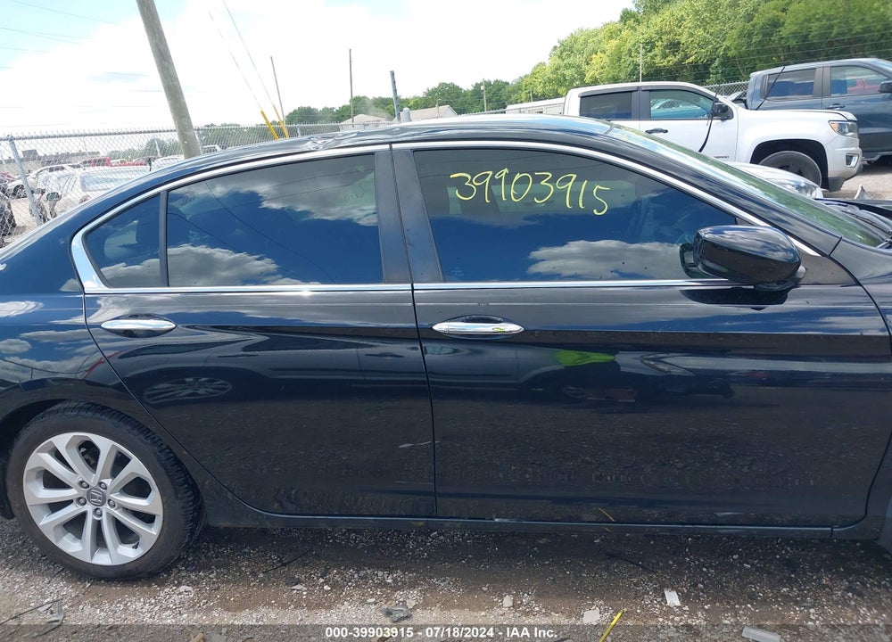 2015 HONDA ACCORD SPORT VIN: 1HGCR2F51FA065669