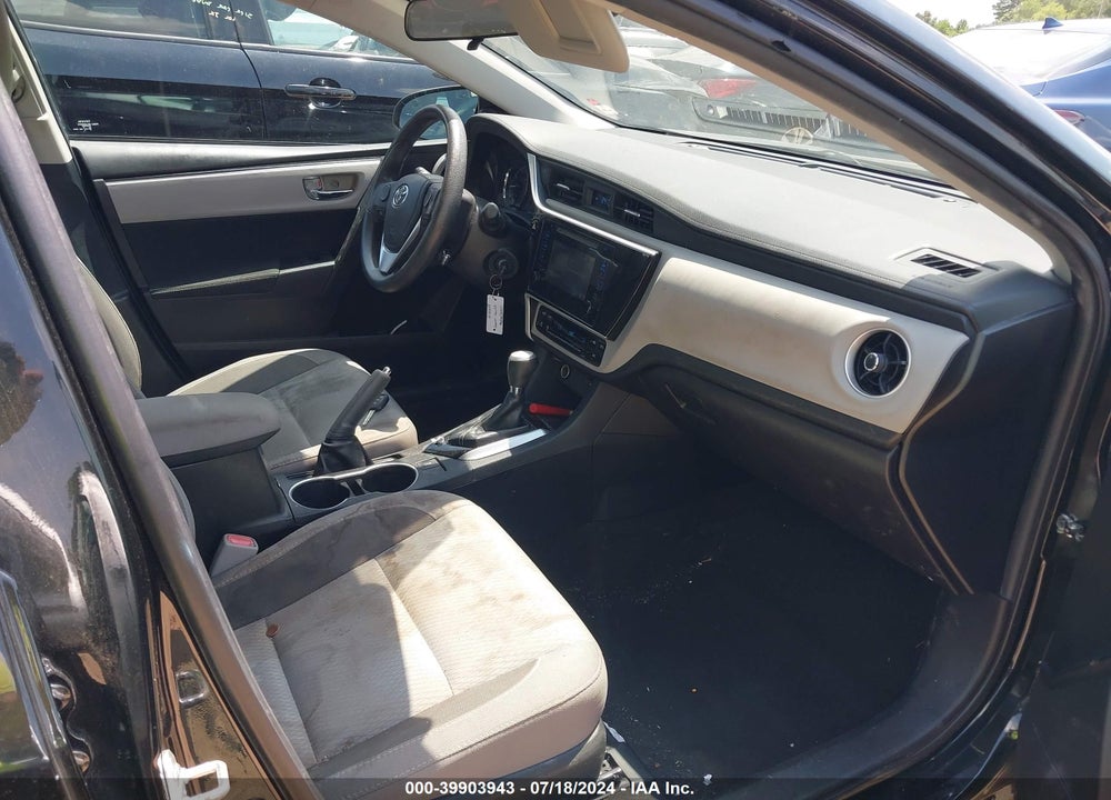 2018 TOYOTA COROLLA LE VIN: 2T1BURHE6JC012436