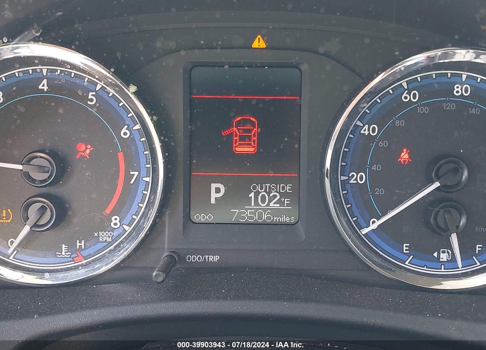2018 TOYOTA COROLLA LE VIN: 2T1BURHE6JC012436