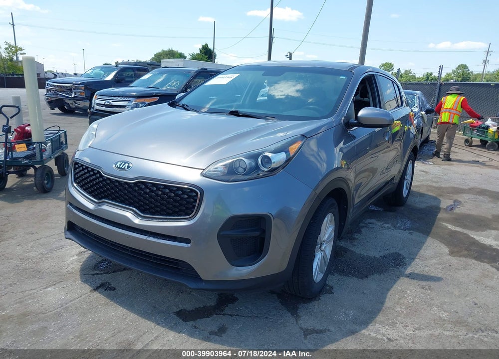 2018 KIA SPORTAGE LX VIN: KNDPM3AC5J7469154