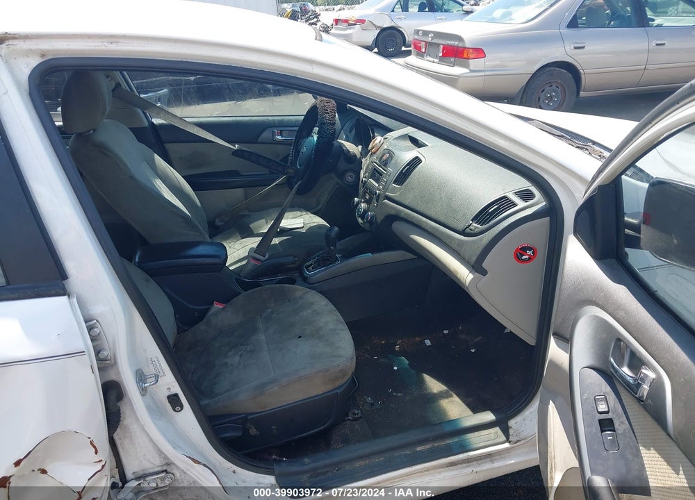 2013 KIA FORTE EX VIN: KNAFU4A27D5711786