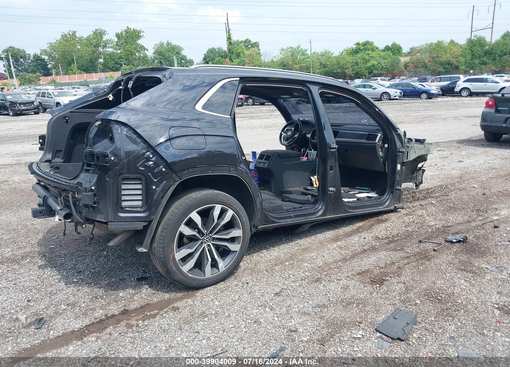 2022 VOLKSWAGEN ATLAS CROSS SPORT 3.6L V6 SEL PREMIUM R-LINE VIN: 1V2FE2CA7NC214807