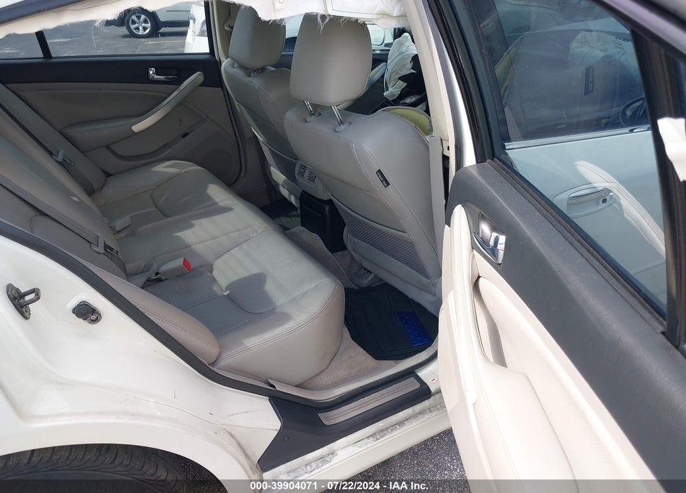 2006 INFINITI G35X VIN: JNKCV51F56M616839