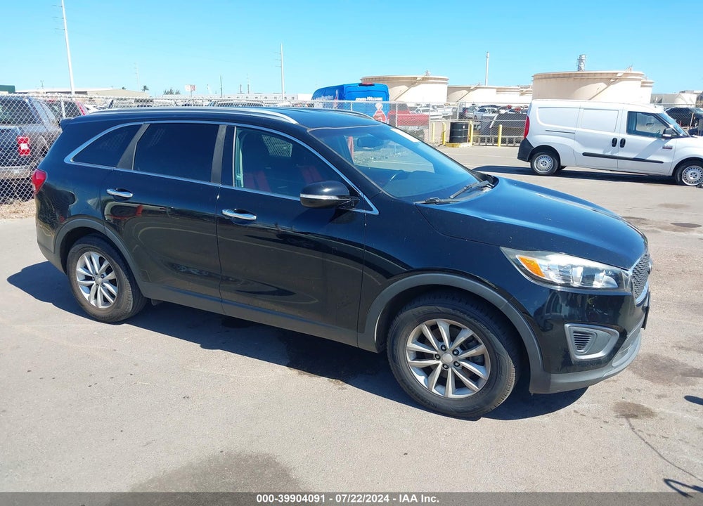 2016 KIA SORENTO 2.4L LX VIN: 5XYPG4A32GG098947