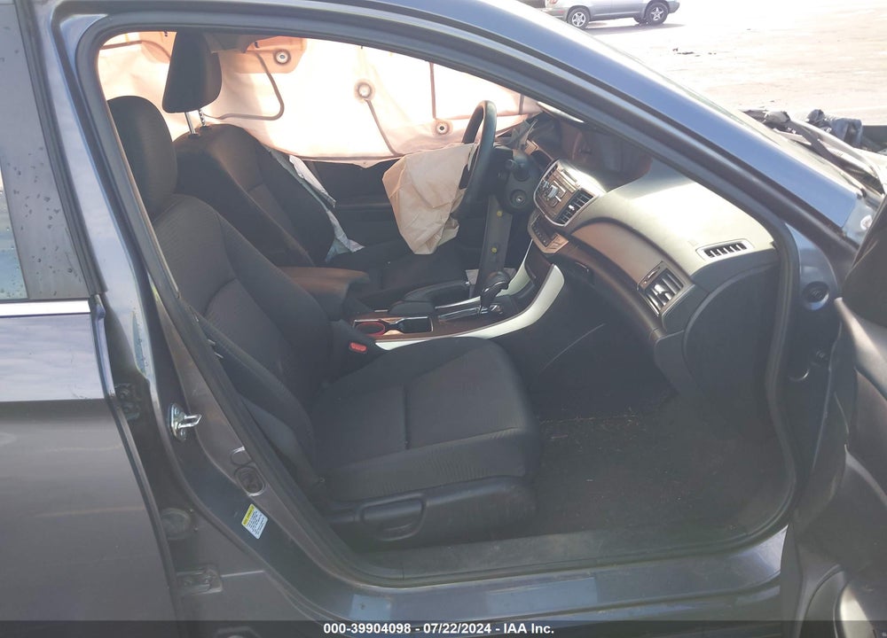 2015 HONDA ACCORD LX VIN: 1HGCR2F3XFA024665