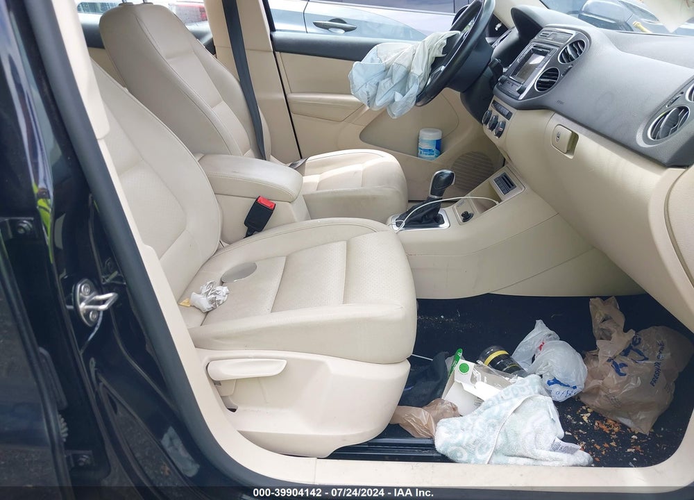2016 VOLKSWAGEN TIGUAN S VIN: WVGBV7AX2GW514501