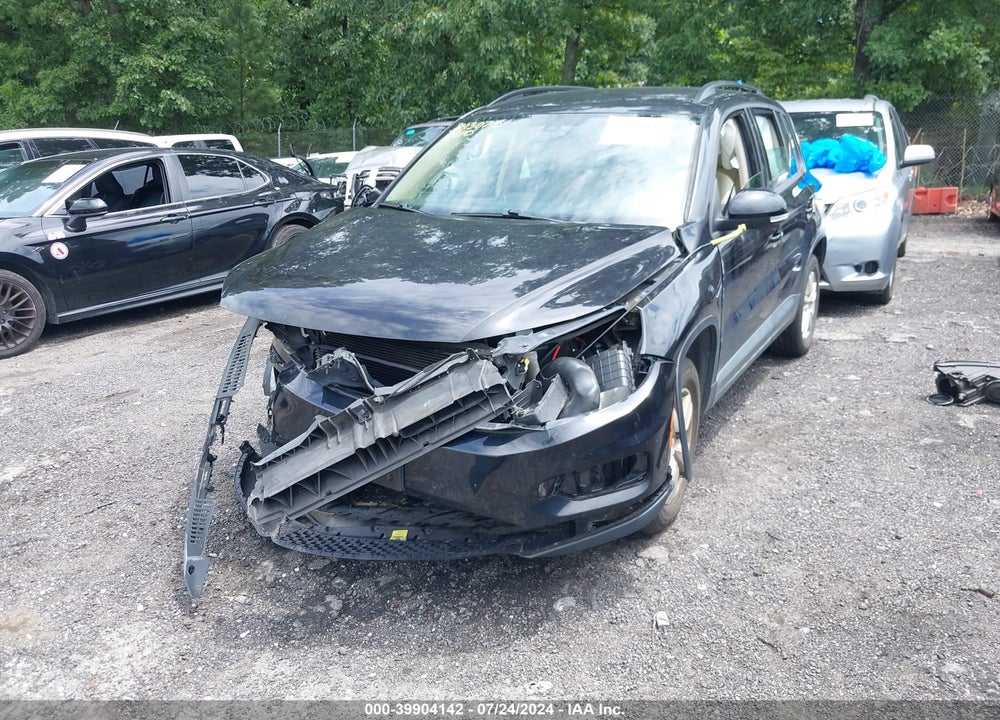 2016 VOLKSWAGEN TIGUAN S VIN: WVGBV7AX2GW514501