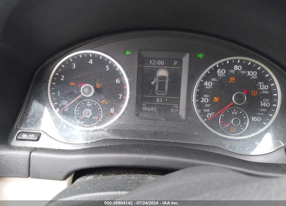 2016 VOLKSWAGEN TIGUAN S VIN: WVGBV7AX2GW514501