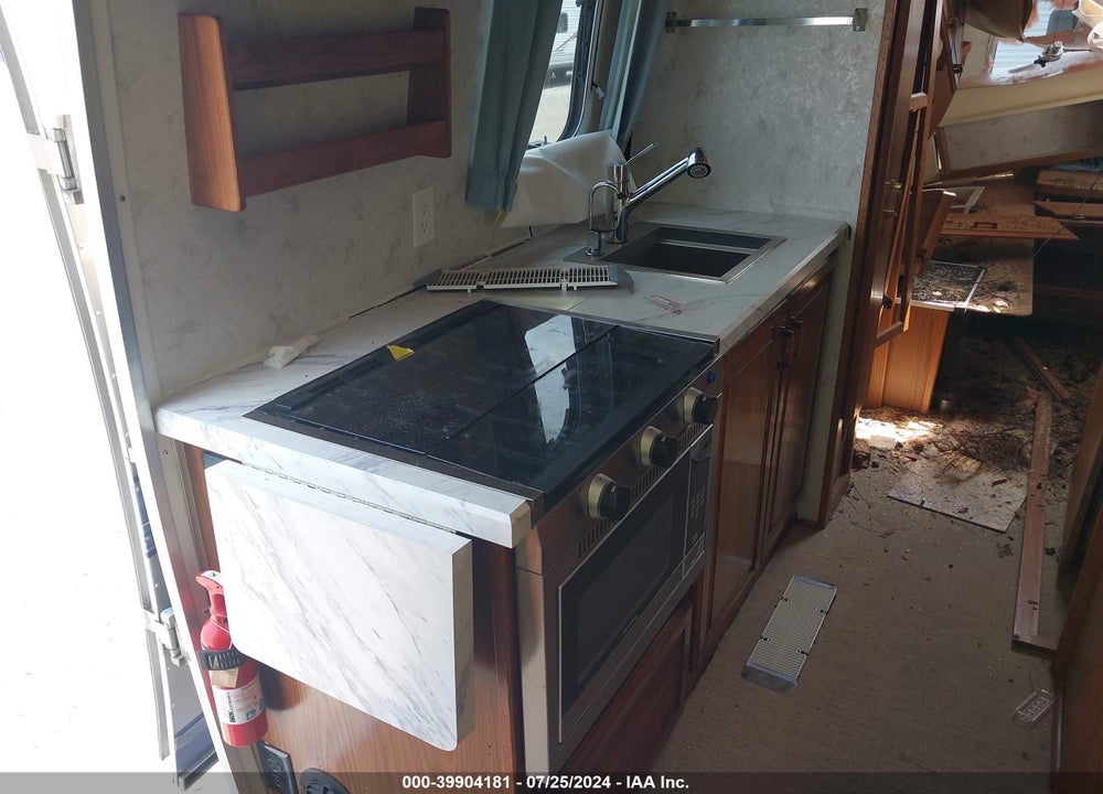 1995 AIRSTREAM EXCELLA 25 VIN: 1STGEAJ24SJ510520