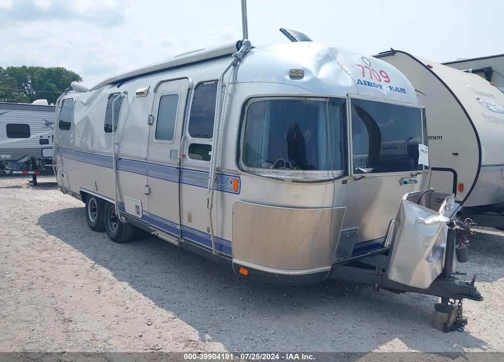 1995 AIRSTREAM EXCELLA 25 VIN: 1STGEAJ24SJ510520