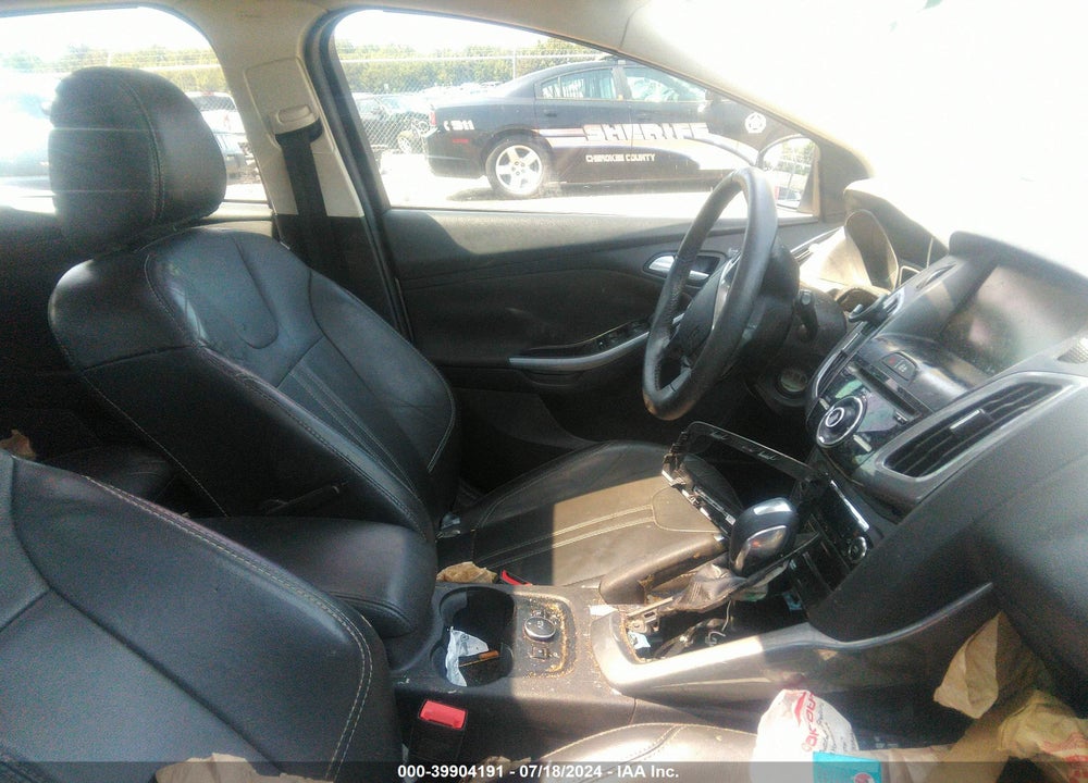2014 FORD FOCUS TITANIUM VIN: 1FADP3N25EL395961