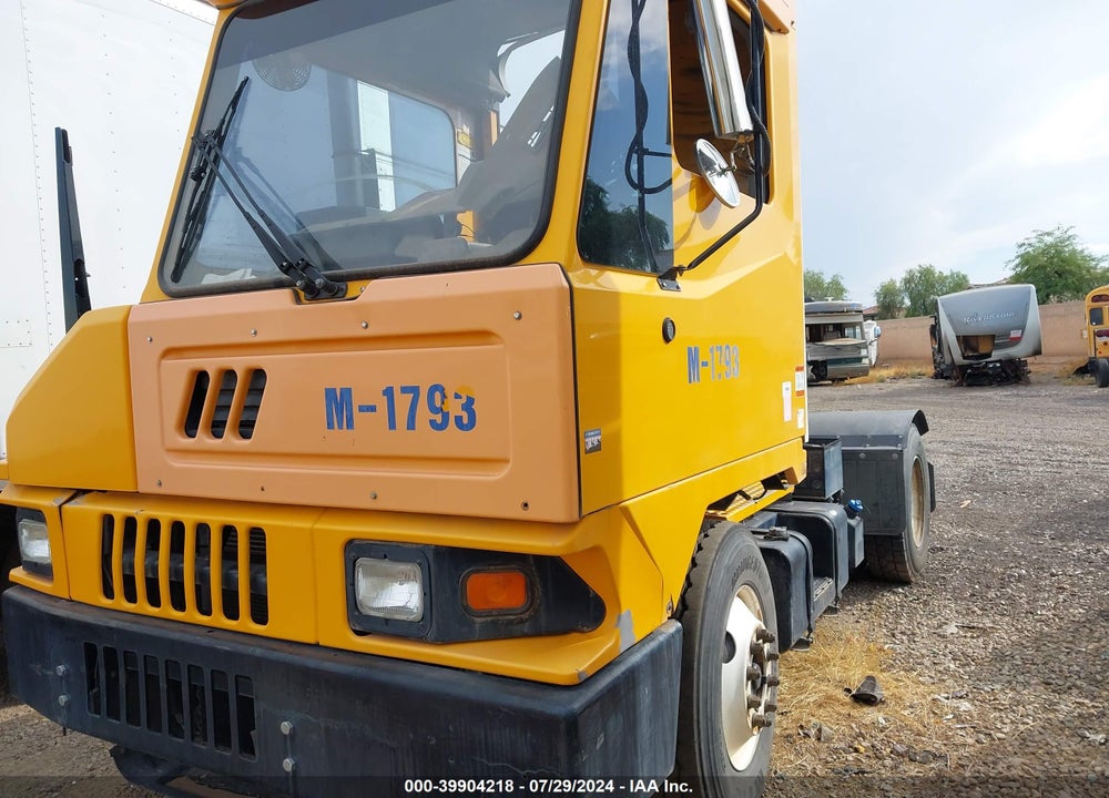 2016 OTTAWA KALMAR  YARD SPOTTER VIN: EINJ817EE16342427