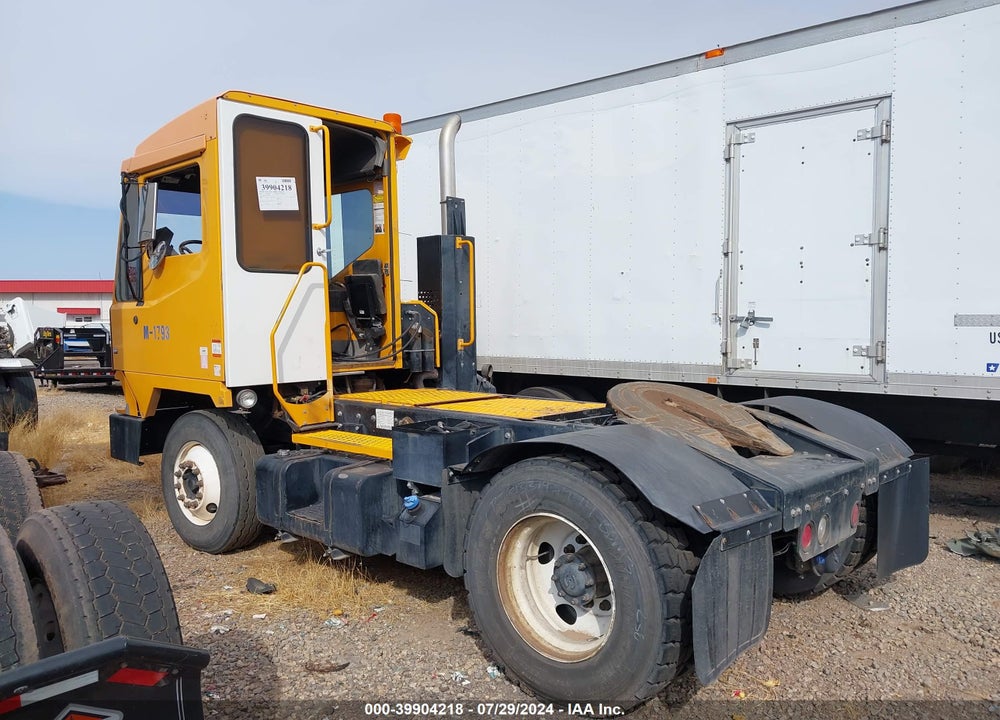 2016 OTTAWA KALMAR  YARD SPOTTER VIN: EINJ817EE16342427