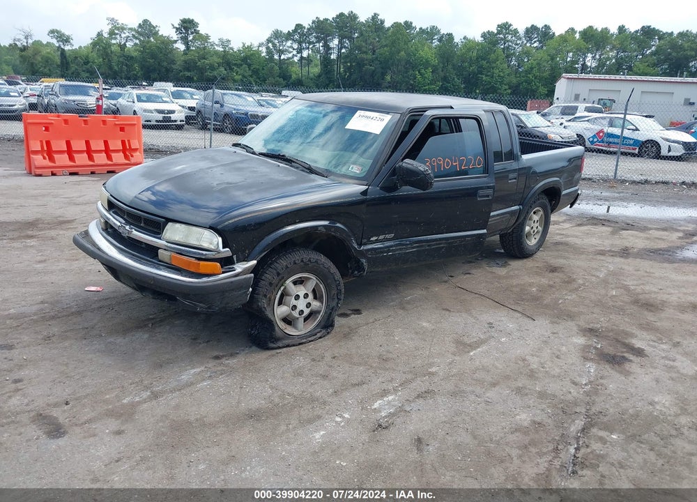 2002 CHEVROLET S-10 LS VIN: 1GCDT13W12K110822