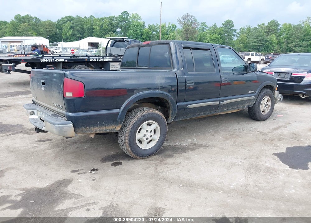 2002 CHEVROLET S-10 LS VIN: 1GCDT13W12K110822