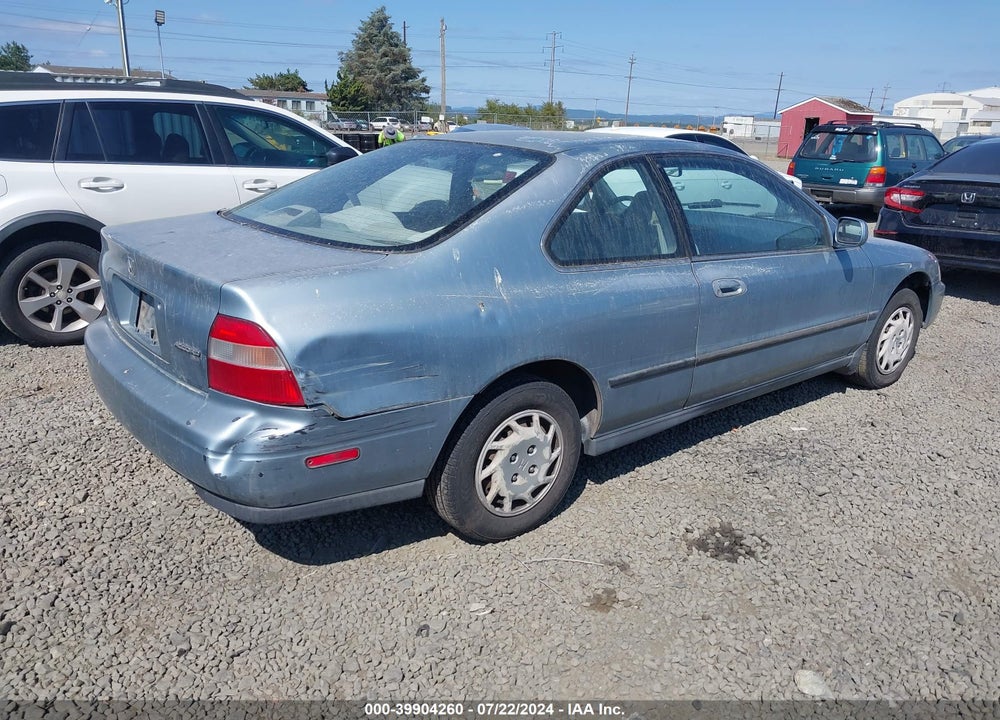 1994 HONDA ACCORD LX VIN: 1HGCD7239RA037753