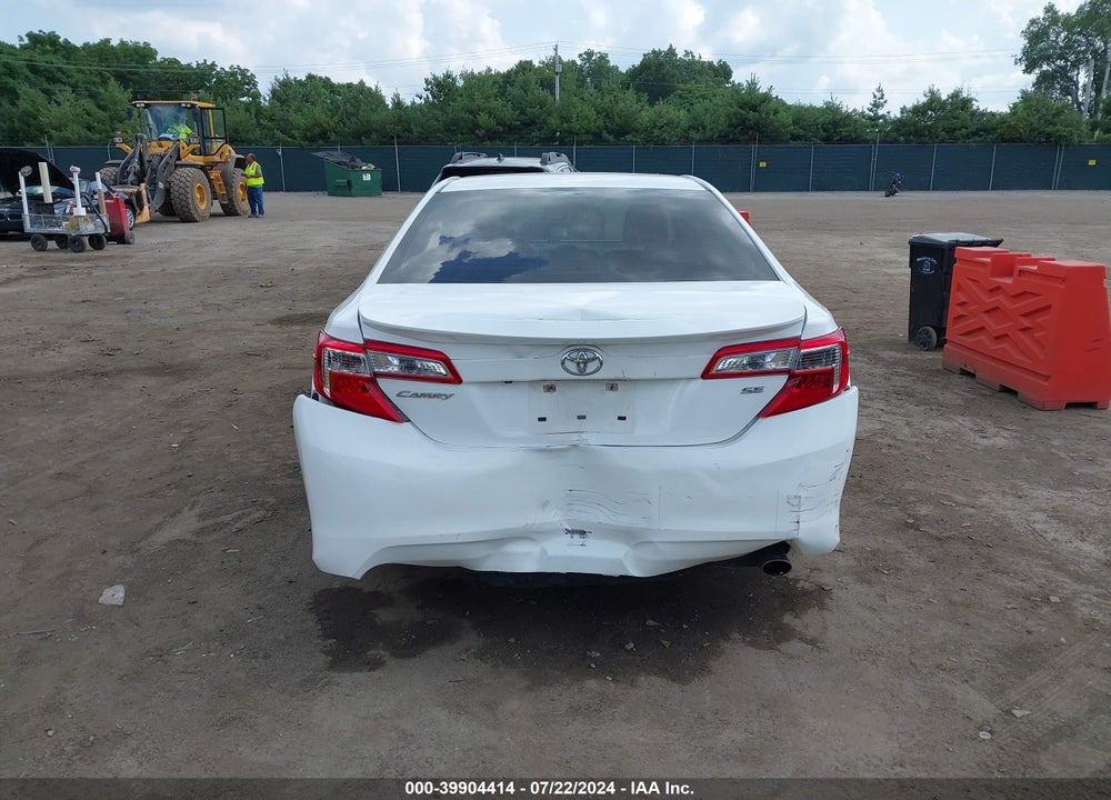 2014 TOYOTA CAMRY SE SPORT VIN: 4T1BF1FK5EU440524