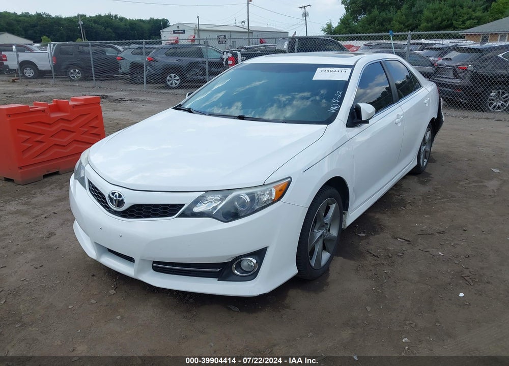 2014 TOYOTA CAMRY SE SPORT VIN: 4T1BF1FK5EU440524