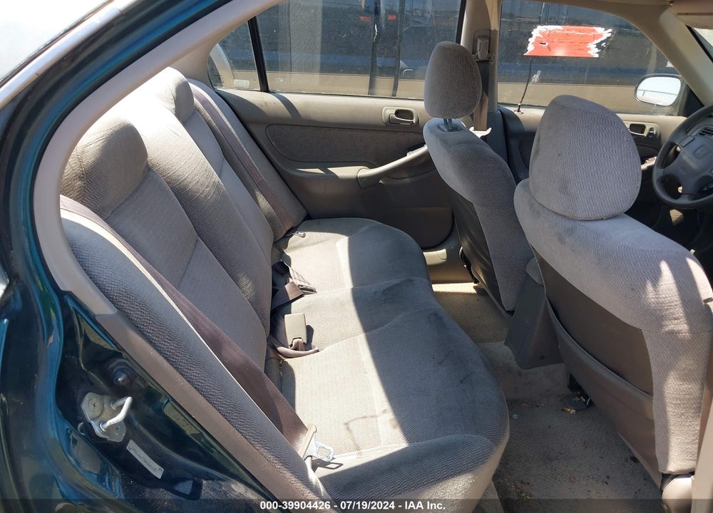 1998 HONDA CIVIC LX VIN: 2HGEJ6677WH584705