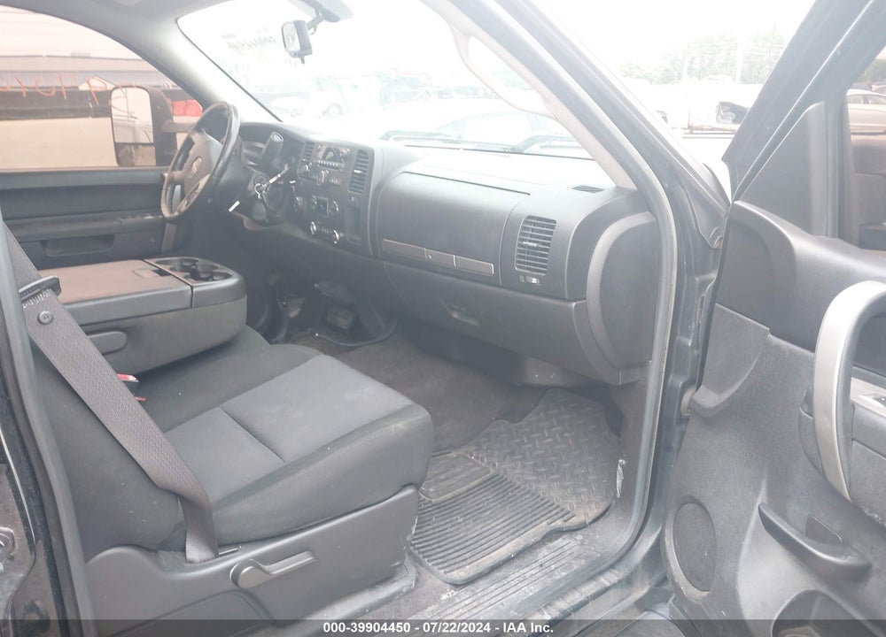 2010 GMC SIERRA 1500 SLE VIN: 3GTRKVE38AG151747