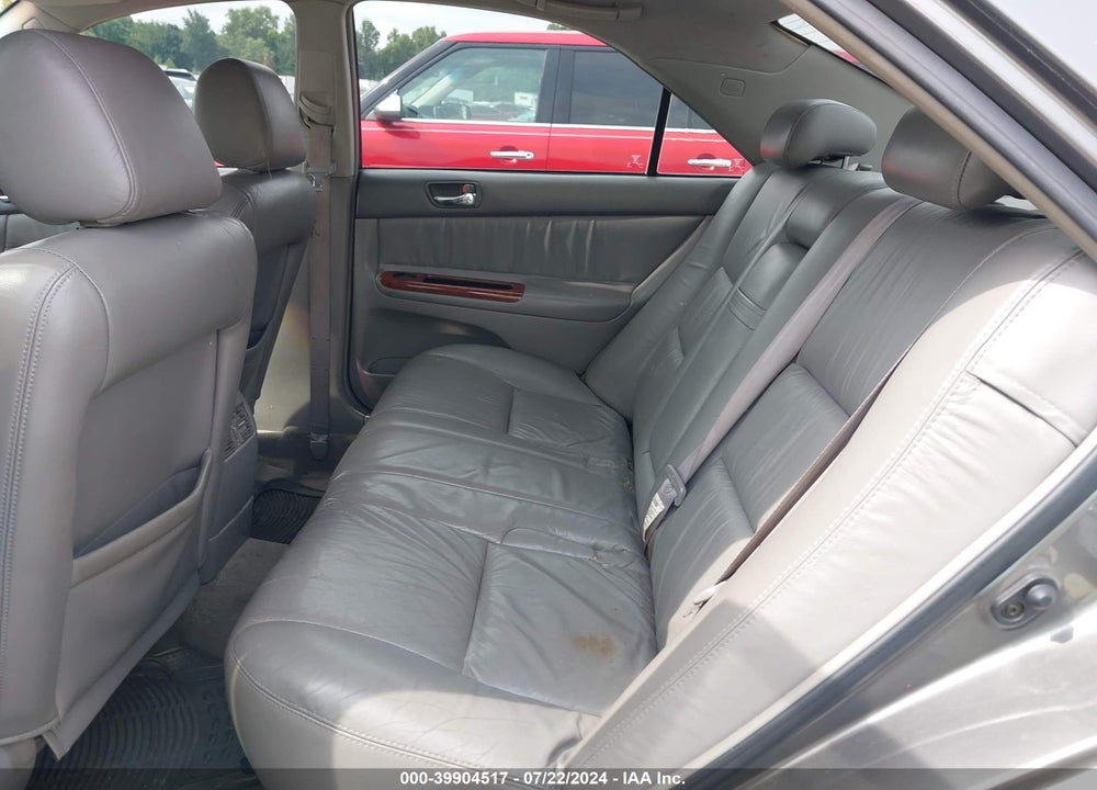 2002 TOYOTA CAMRY XLE VIN: 4T1BE30K12U595350