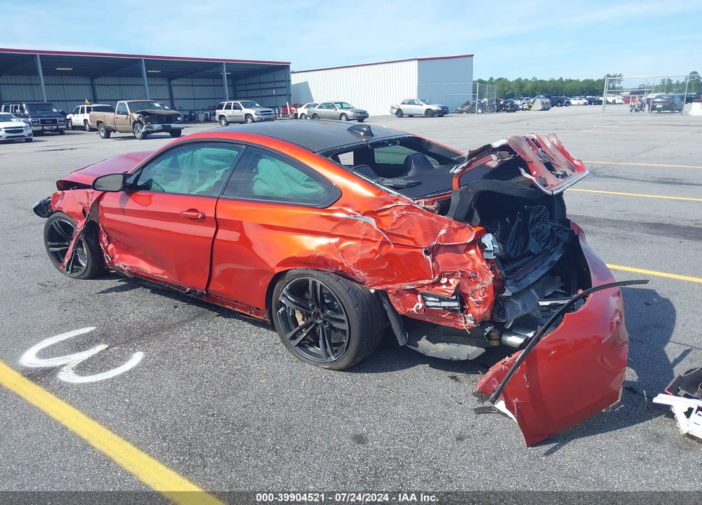 2015 BMW M4 VIN: WBS3R9C50FK329155
