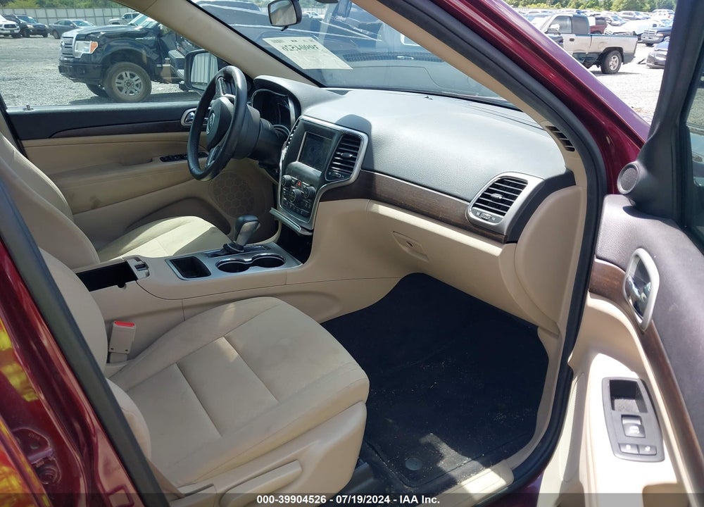 2018 JEEP GRAND CHEROKEE LAREDO 4X2 VIN: 1C4RJEAG8JC438004