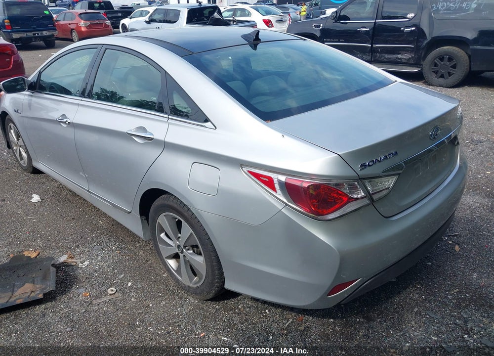 2011 HYUNDAI SONATA HYBRID VIN: KMHEC4A43BA018846
