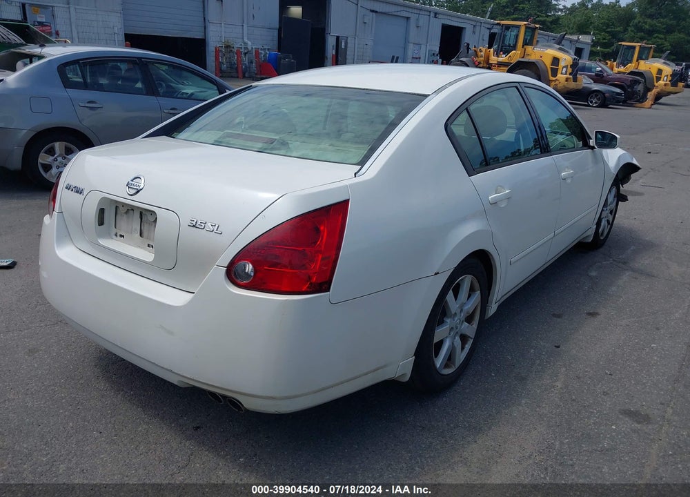 2005 NISSAN MAXIMA VIN: 1N4BA41E95C825697