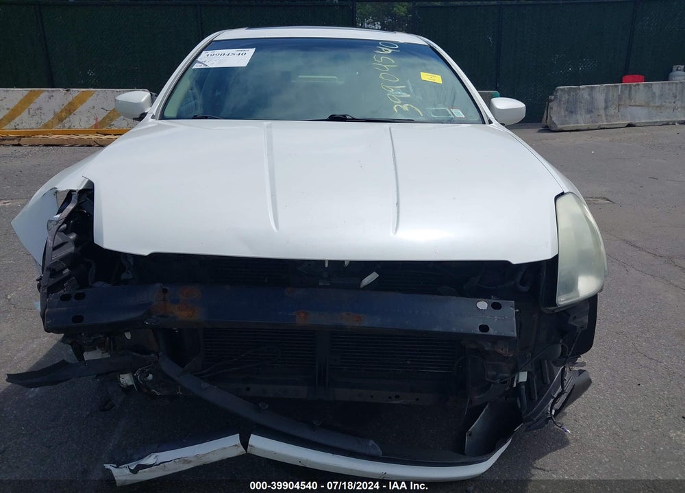 2005 NISSAN MAXIMA VIN: 1N4BA41E95C825697