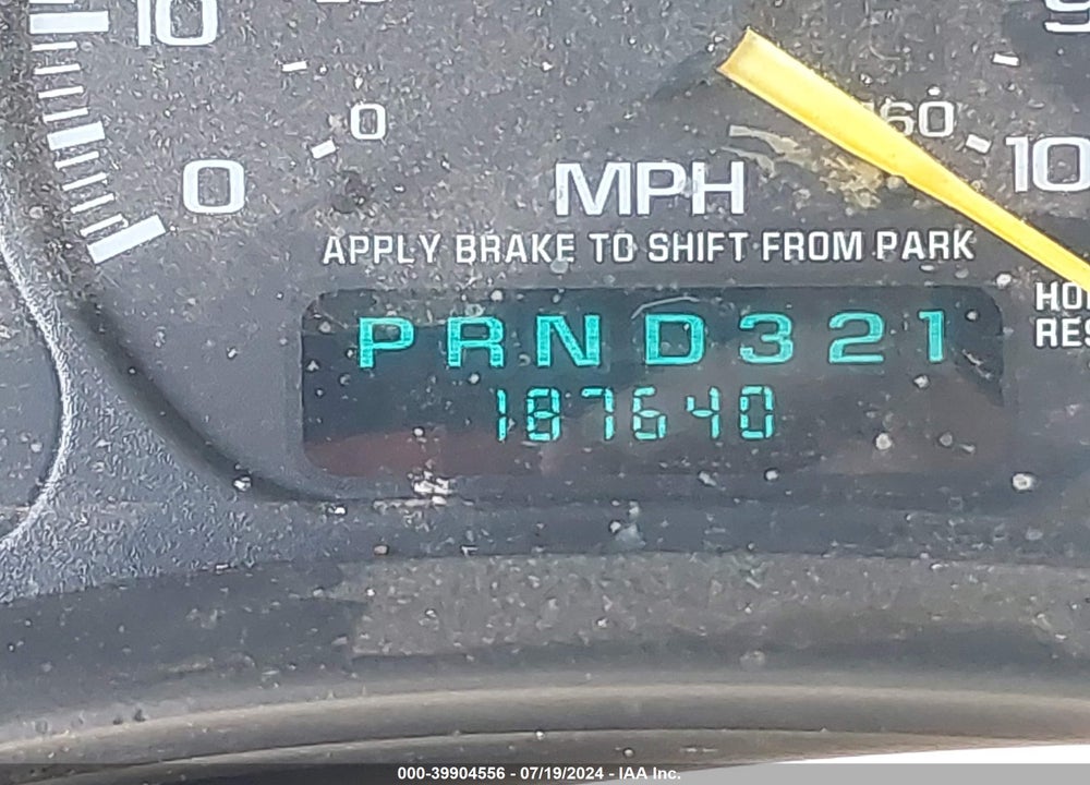 1999 CHEVROLET SILVERADO 1500 VIN: 1GCEC14W5XE212066