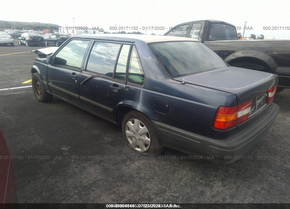 1994 VOLVO 940 VIN: YV1JS8838R1147132
