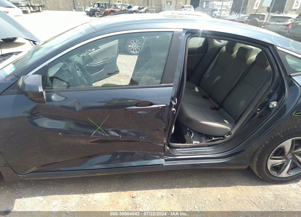2019 HONDA CIVIC LX VIN: 19XFC2F62KE200123