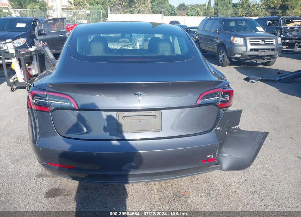 2021 TESLA MODEL 3 STANDARD RANGE PLUS REAR-WHEEL DRIVE VIN: 5YJ3E1EA5MF066010