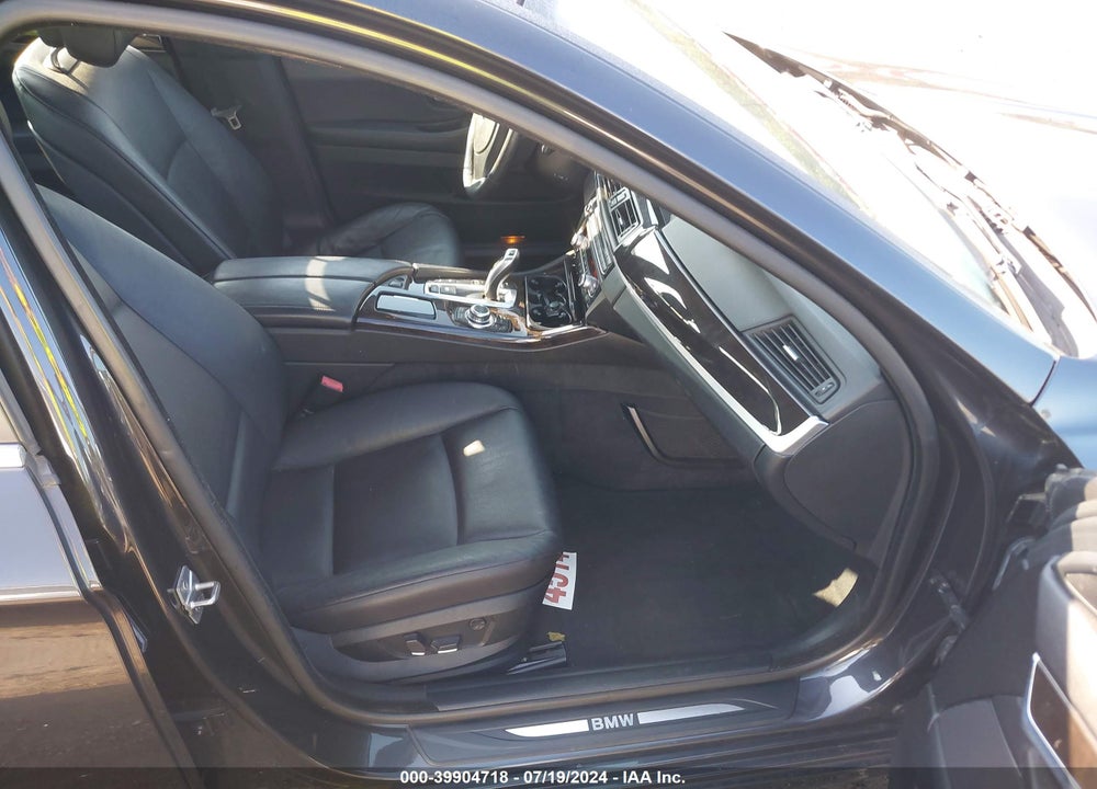 2012 BMW 528I XDRIVE VIN: WBAXH5C53CDW11257