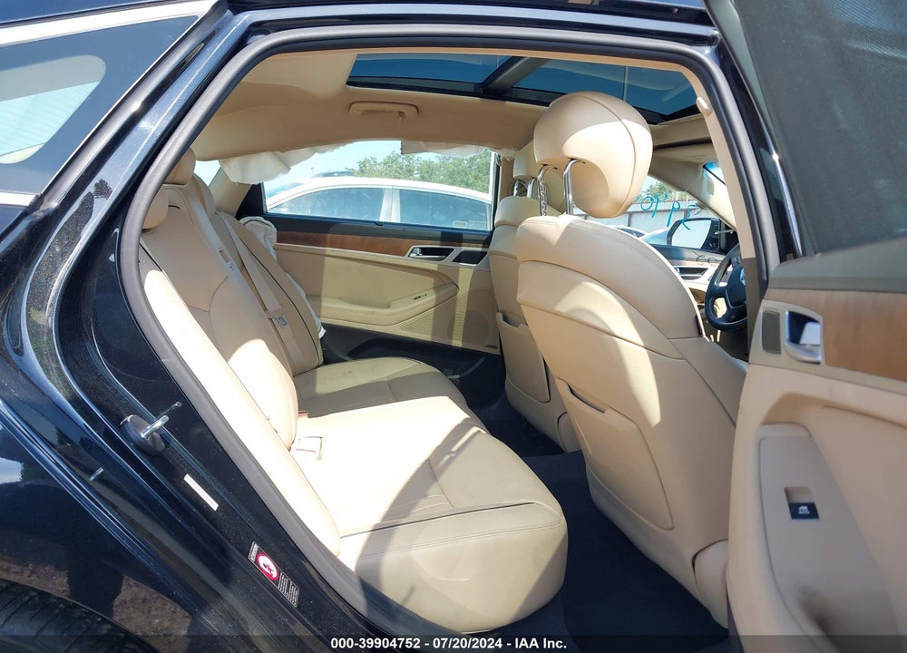 2015 HYUNDAI GENESIS VIN: KMHGN4JF5FU037004