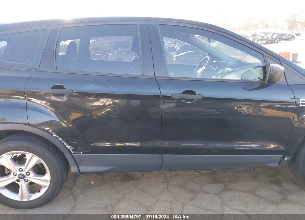 2015 FORD ESCAPE S VIN: 1FMCU0F79FUC36598