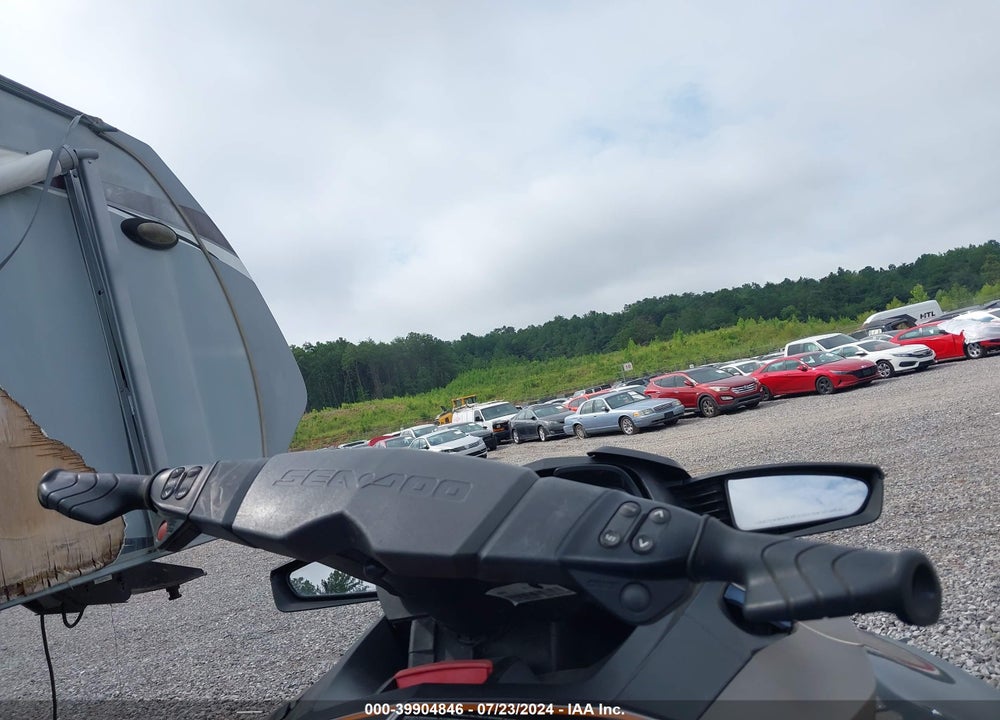2016 SEADOO GTX-300 LIMITED VIN: 000CAYDV06662K516