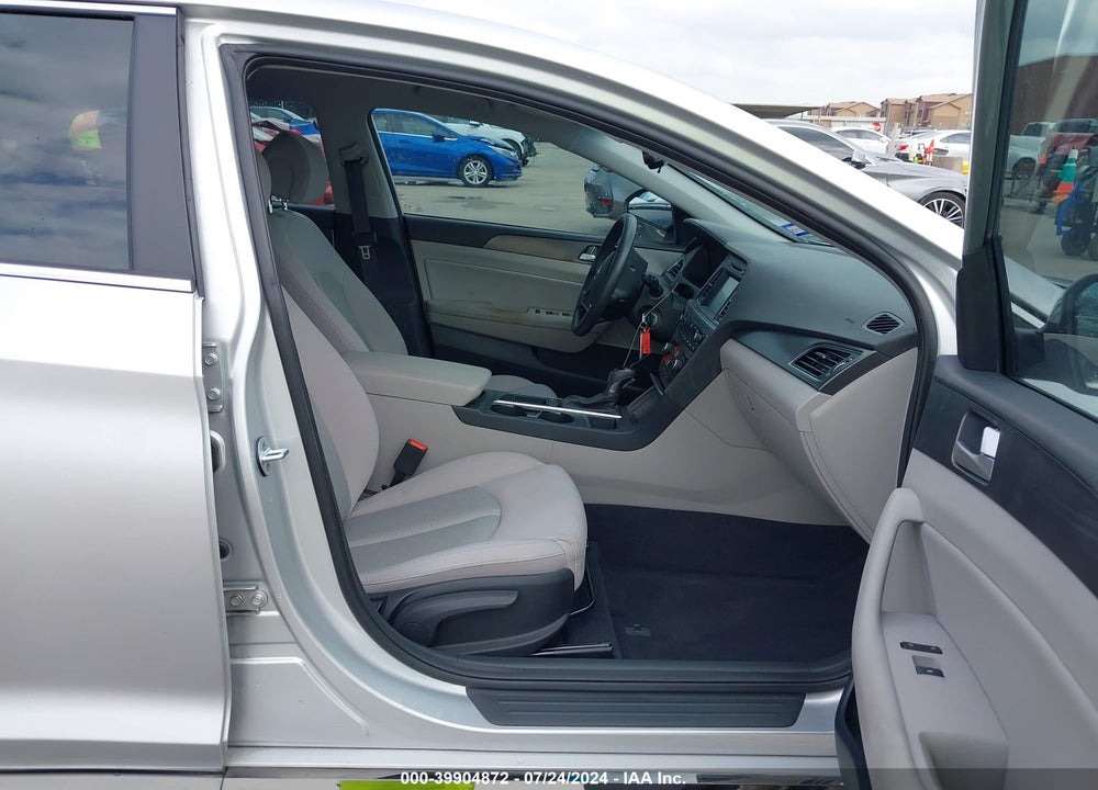 2016 HYUNDAI SONATA SPORT VIN: 5NPE34AF8GH413661